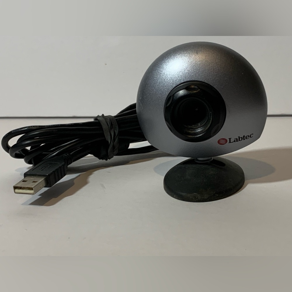 Labtec V-UAE13 USB Wired Webcam Camera w/ Stand